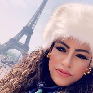 Meet your Posher, Nohemi